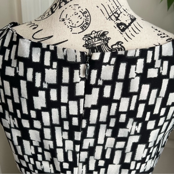Calvin Klein Geometric Print Cap Sleeves Sheath Dress Black White Sz 12 - Picture 10 of 16